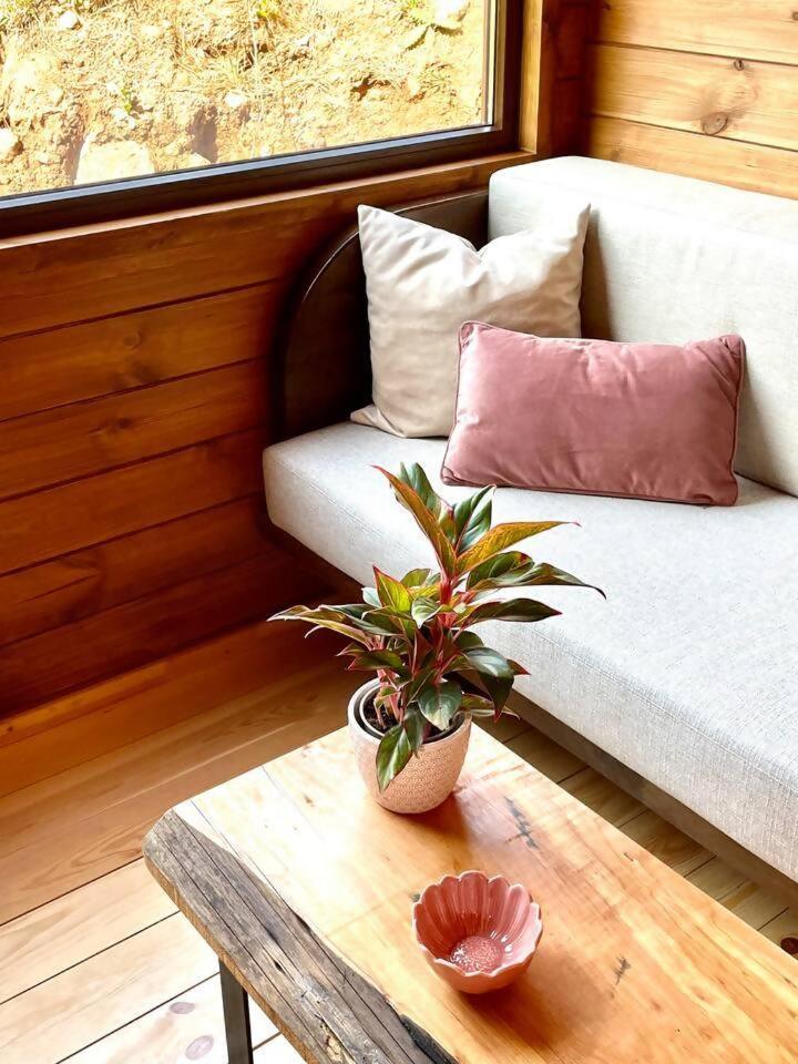 Mountain Eco Shelter 6 Ξενοδοχείο Φουνκάλ Εξωτερικό φωτογραφία